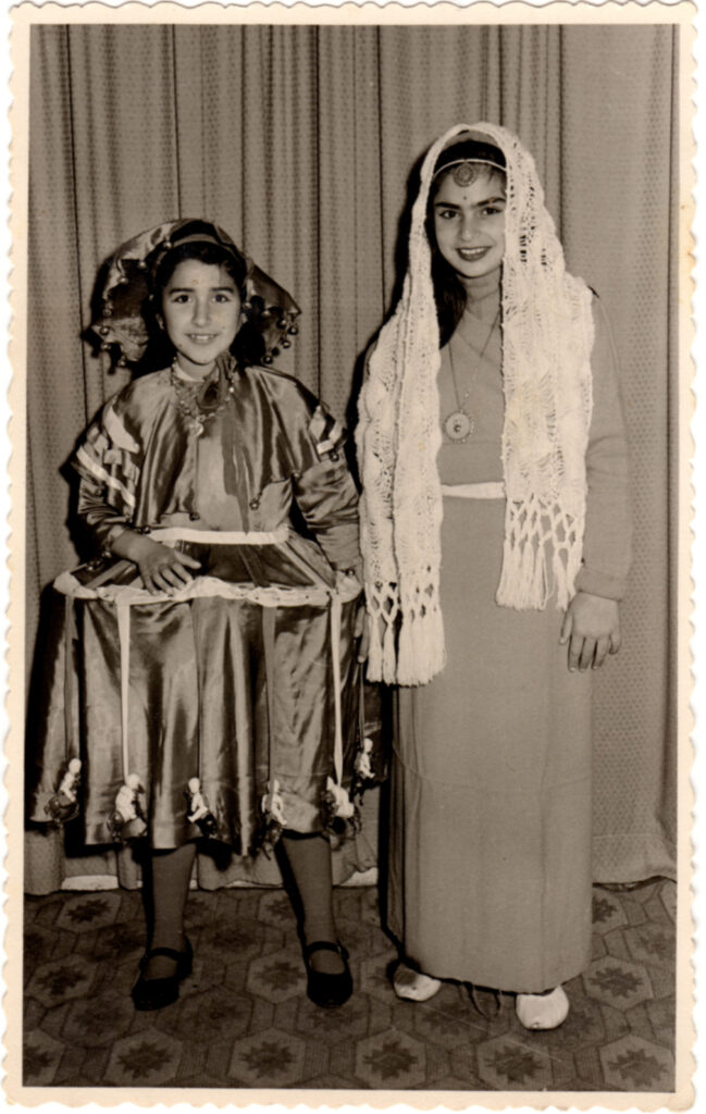 Yakira Shimoni Fulks Purin 1961 1004 - art by Yakira Shimoni Fulks